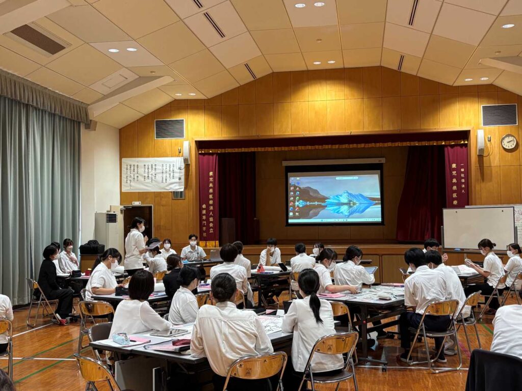 「生活する高齢者を知る看護実習のまとめの会」が行われました